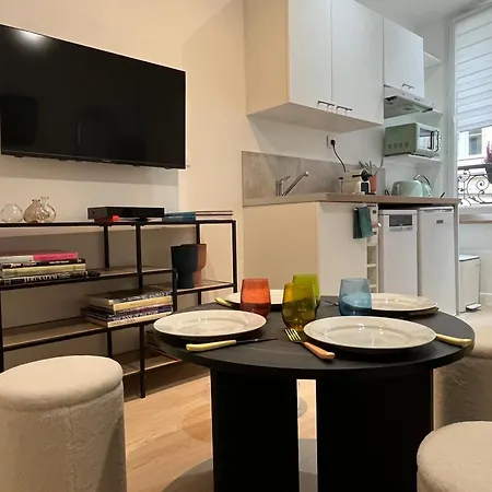 Oberkampf By Melvane 21 * パリ